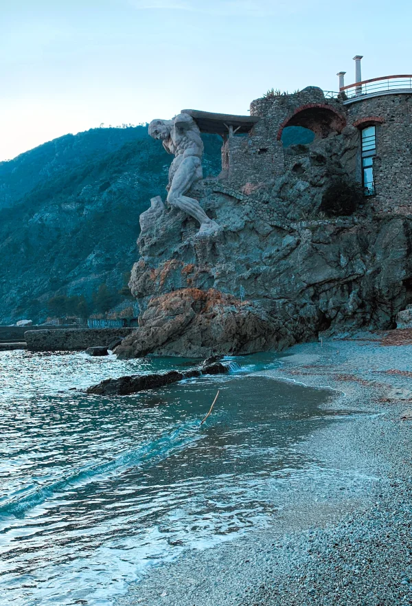 Il Gigante Statue at Monterosso beach